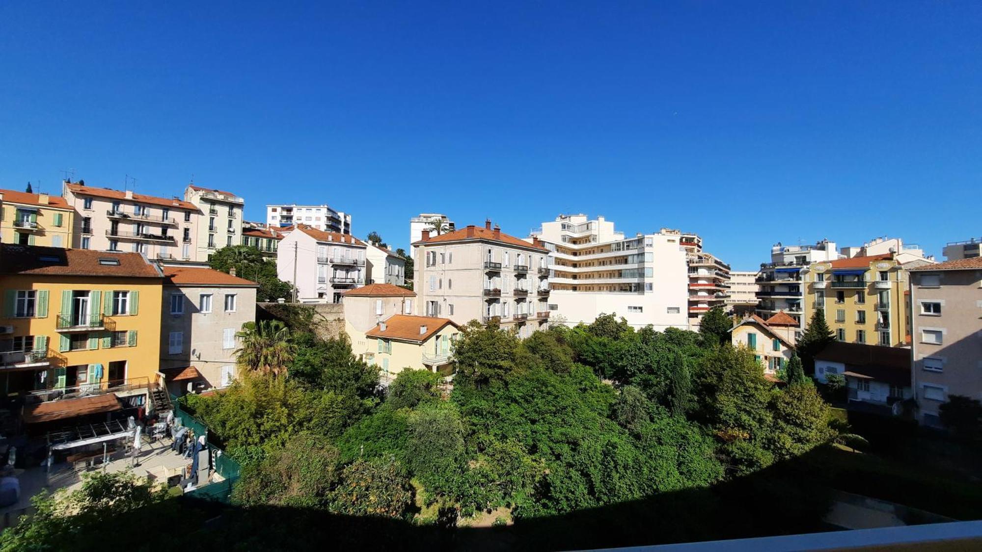Sunny Mercury - Room In Apartment Cannes Exterior photo