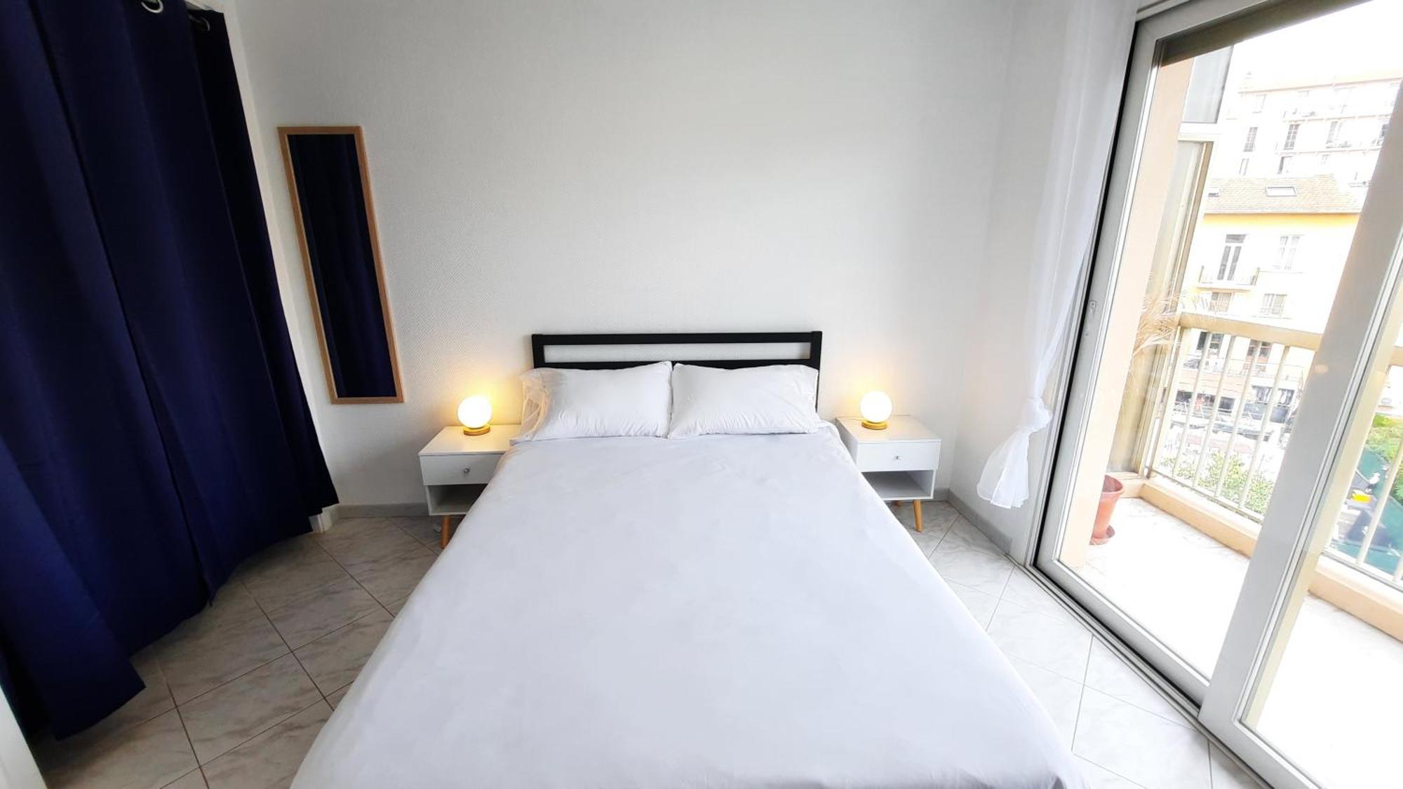 Sunny Mercury - Room In Apartment Cannes Exterior photo